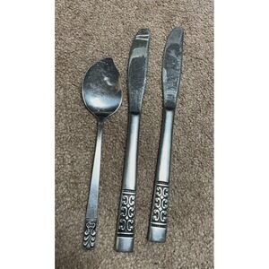 Rogers Co. Stainless Set of 3 Silverware Hong Kong 2 Knives 1 Spoon Carlyle